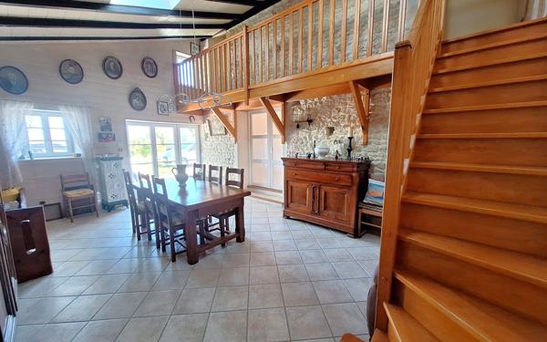 Maison à vendre    6 pièces •  Médis