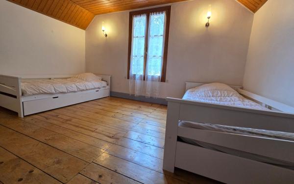 Maison à vendre    5 pièces • 100 m2 Saint-Pierre-de-Chartreuse