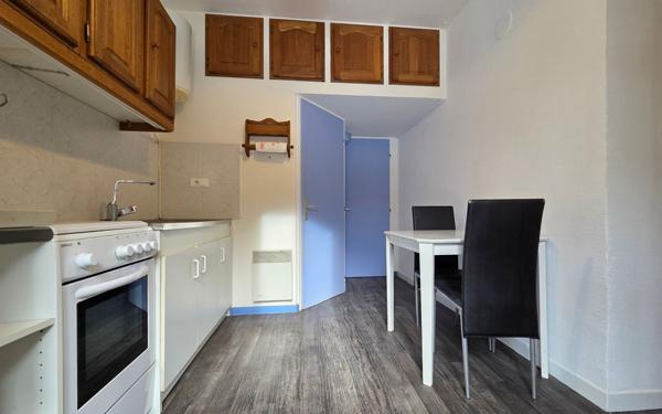 Maison à vendre    5 pièces • 100 m2 Saint-Pierre-de-Chartreuse