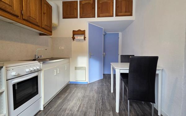 Maison à vendre    5 pièces • 100 m2 Saint-Pierre-de-Chartreuse