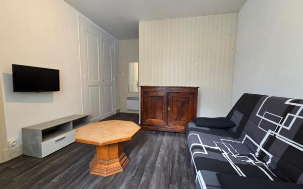 Maison à vendre    5 pièces • 100 m2 Saint-Pierre-de-Chartreuse