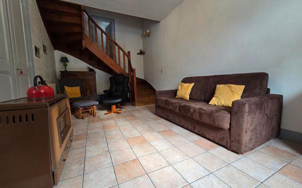 Maison à vendre    5 pièces • 100 m2 Saint-Pierre-de-Chartreuse