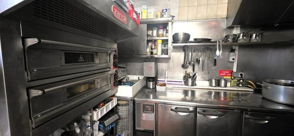 PORNICHET - RESTAURANT 35 COUVERTS, TERRASSE PROCHE MER