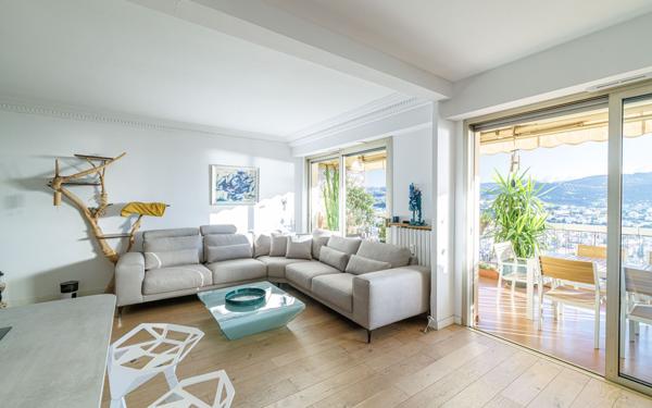 Appartement à vendre    3 pièces • 94,66 m2 Nice