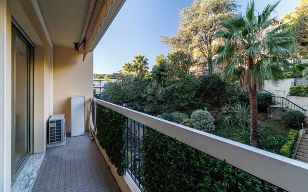 Appartement à vendre    3 pièces • 94,66 m2 Nice