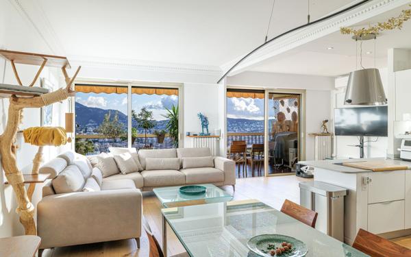 Appartement à vendre    3 pièces • 94,66 m2 Nice