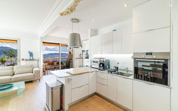Appartement à vendre    3 pièces • 94,66 m2 Nice
