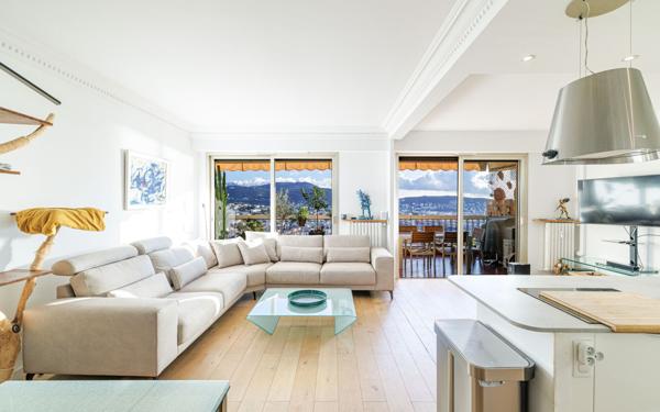 Appartement à vendre    3 pièces • 94,66 m2 Nice