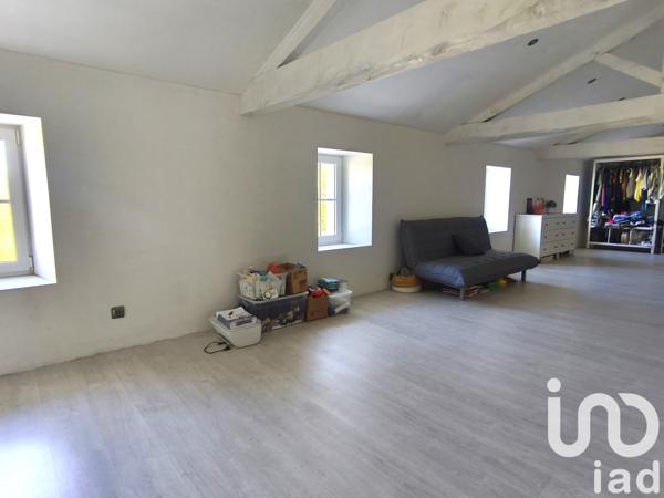 Maison à vendre 5 pièces 146 m² Montlieu-la-Garde