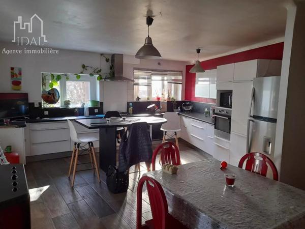 Vente Maison 10 pièces 223 m2 à Sévérac-d'Aveyron