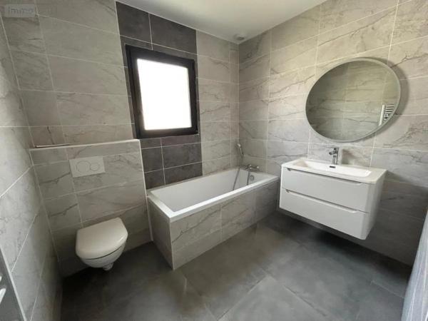 Location - Maison Attignat 01340 4 pièces 105 m 2 394 m 2