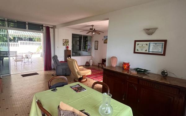 Maison à vendre    5 pièces • 113 m2 Petit-Bourg