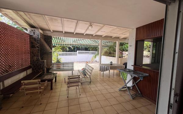 Maison à vendre    5 pièces • 113 m2 Petit-Bourg