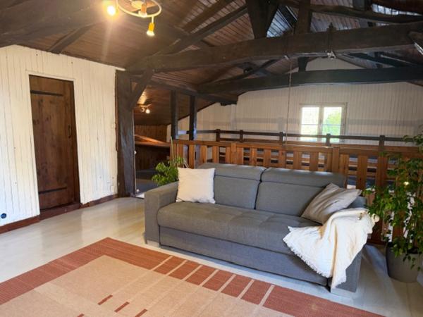 Maison 9 pièce(s) 5 chambre(s) 245 m²