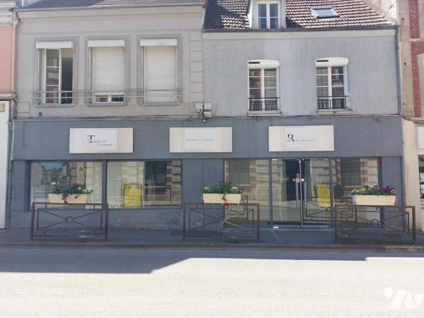 COMMERCE PLEIN CENTRE