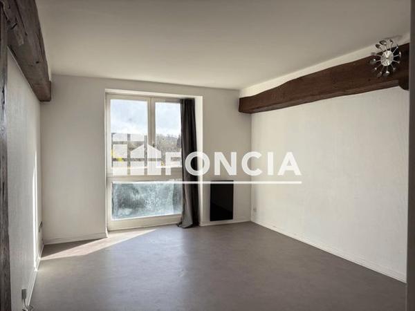 Location Studio 25.29 m² - Etampes 91150
