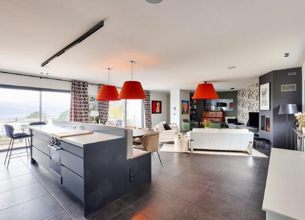 Maison à vendre    6 pièces •  Vienne