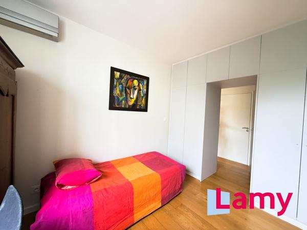 Appartement + cave + stationnement extérieur