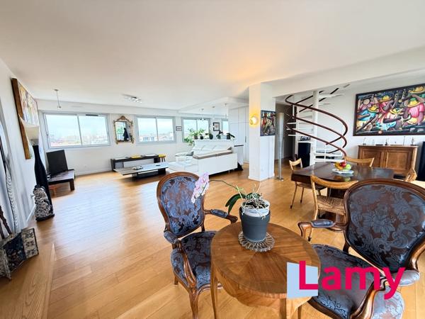 Appartement + cave + stationnement extérieur