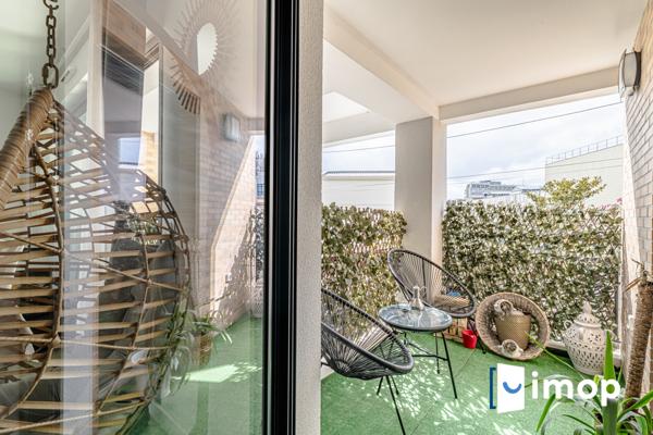 Beau 2 chambres avec parking et balcon