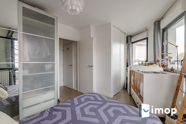 Beau 2 chambres avec parking et balcon