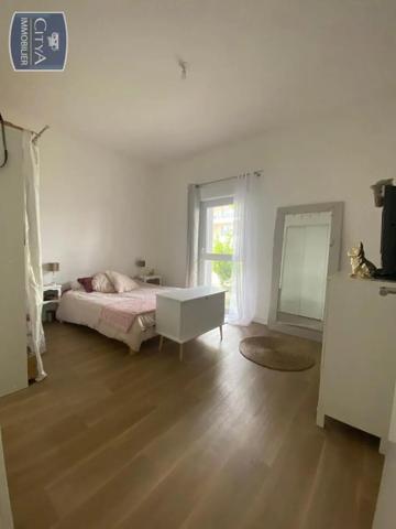 Appartement à louer 2 pièces 45.11m² Quimper (29000)