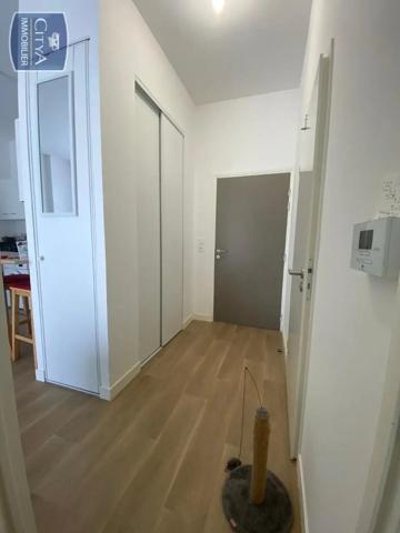 Appartement à louer 2 pièces 45.11m² Quimper (29000)