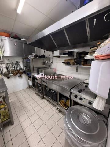 Commerce à vendre 4 pièces de 150 m²