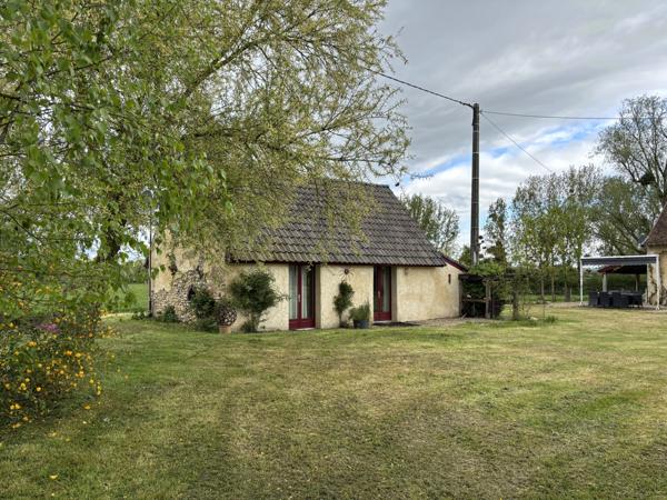 Tresnay – Maison de caractère située au calme sur un terrain spacieux de 5022 m² Tresnay (58240)