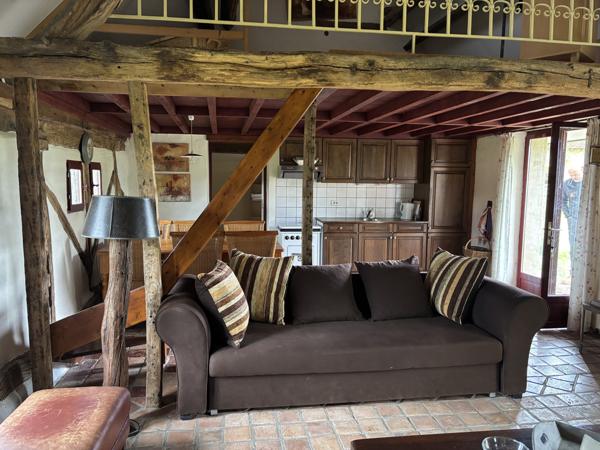 Tresnay – Maison de caractère située au calme sur un terrain spacieux de 5022 m² Tresnay (58240)