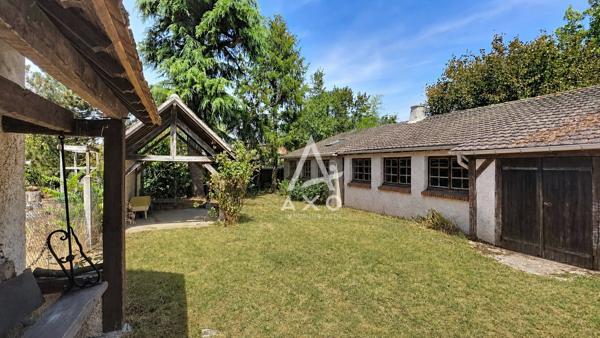A Vendre à AMILLY – Maison de charme avec séjour cathédrale et dépendance de plus de 70 m²