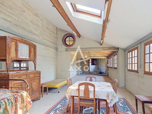 A Vendre à AMILLY – Maison de charme avec séjour cathédrale et dépendance de plus de 70 m²
