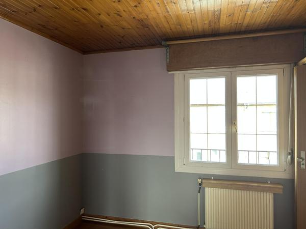 Maison 3 chambres, cour, garage