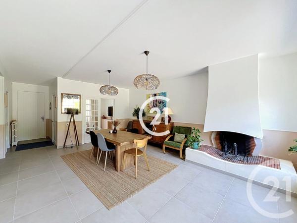 Maison à vendre  6 pièces - 143,50 m 2   COGNAC  - 16