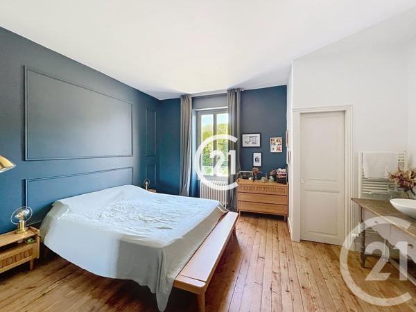 Maison à vendre  6 pièces - 143,50 m 2   COGNAC  - 16
