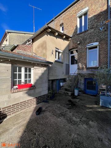 Maison de ville - 65m2 hors combles - avec jardin et dépendances