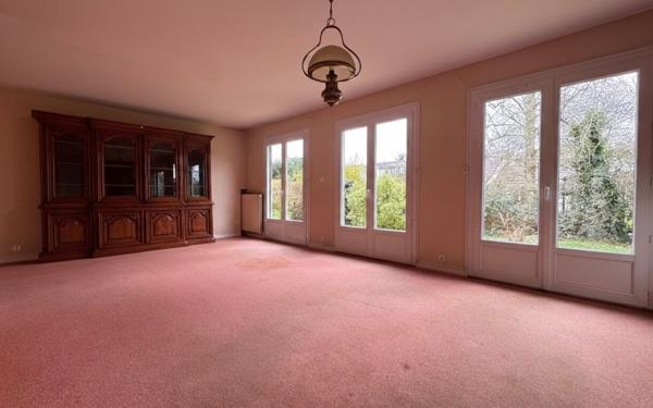 Maison à vendre    6 pièces • 133 m2 Pontault-Combault