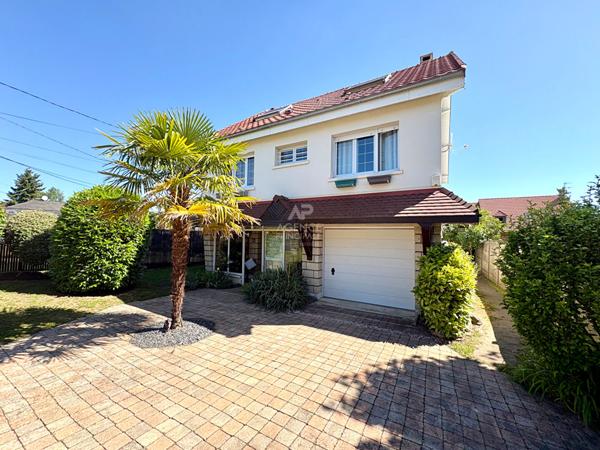 Maison Conflans Sainte Honorine 6 pièce(s) 134 m2 €499 000 ** - Référence 7835