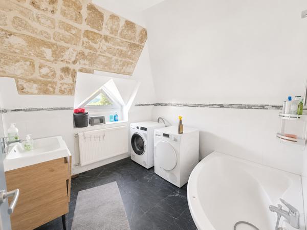 CRÉGY-LÈS-MEAUX – MAISON FAMILIALE 4 CHAMBRES – SUITE PARENTALE – SOUS-SOL TOTAL – JARDIN CLOS