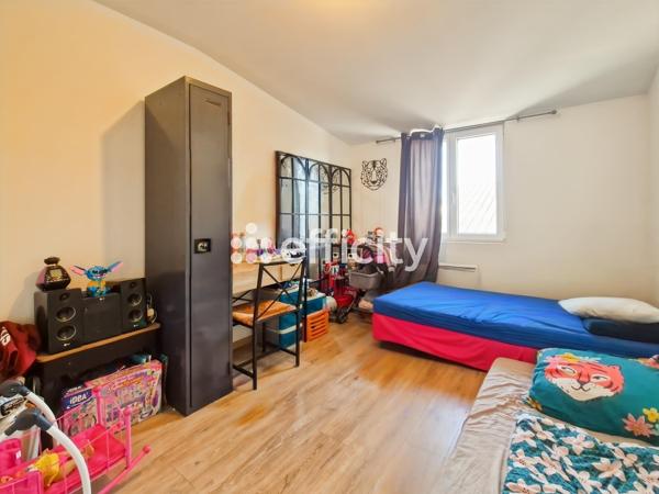 Appartement
         3 pièces
        - 59 m²