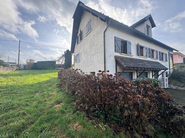 MAISON FAMILIALE VUE DOMINANTE 247 M²  5 CHAMBRES  3000 M² TERRAIN A LURE