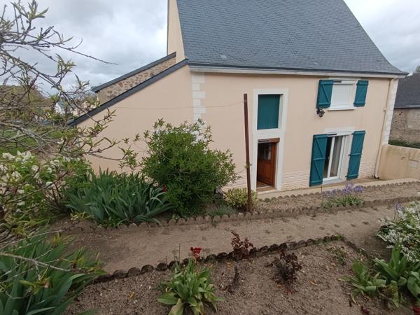 Brûlon centre sur 700m² de terrain