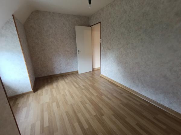 Brûlon centre sur 700m² de terrain