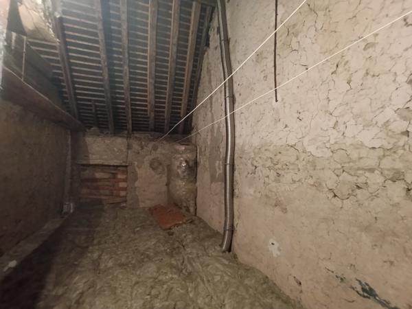 Brûlon centre sur 700m² de terrain