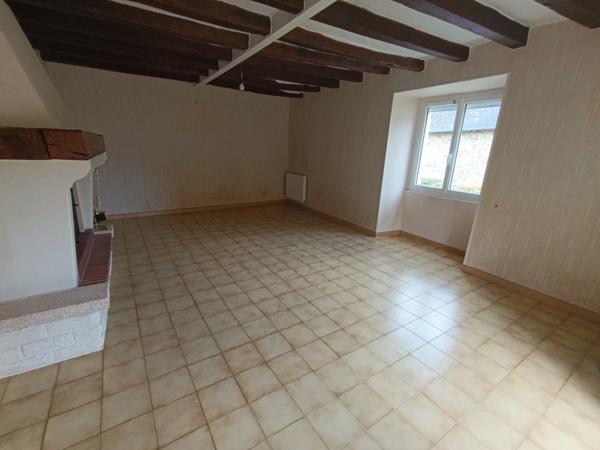 Brûlon centre sur 700m² de terrain