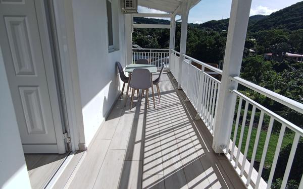 Appartement à louer    3 pièces •  Deshaies