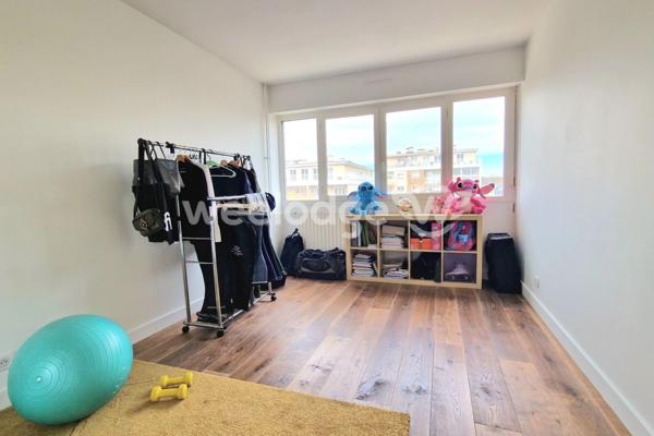Appartement à vendre 7 pièces de 136 m² à Élancourt