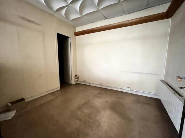 Vente Local commercial 3 pièces à Paris 20