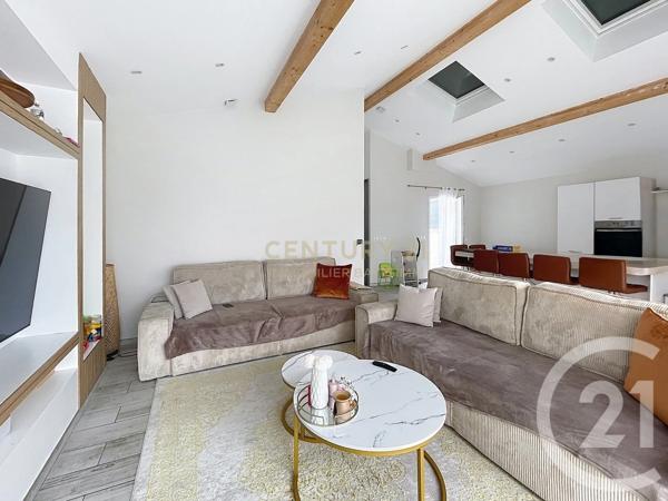 Maison à vendre  5 pièces - 122,37 m 2   LA VERPILLIERE  - 38