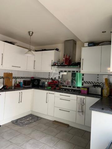 2 MAISONS JUMELÉES : pour investisseur : un lot de deux maisons louées, récentes et bien équipées